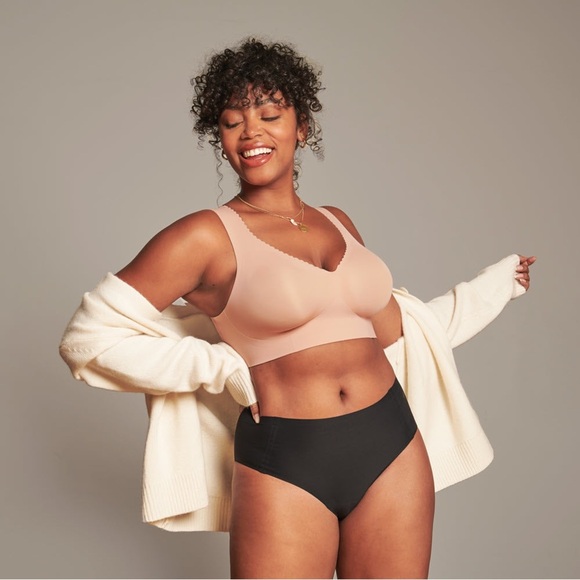 EVELYN| EVELYN HIMALAYAN SALT WIRELESS
PLUNGE BRA - Picture 10 of 12